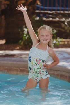 Little Girls Daphne - $32